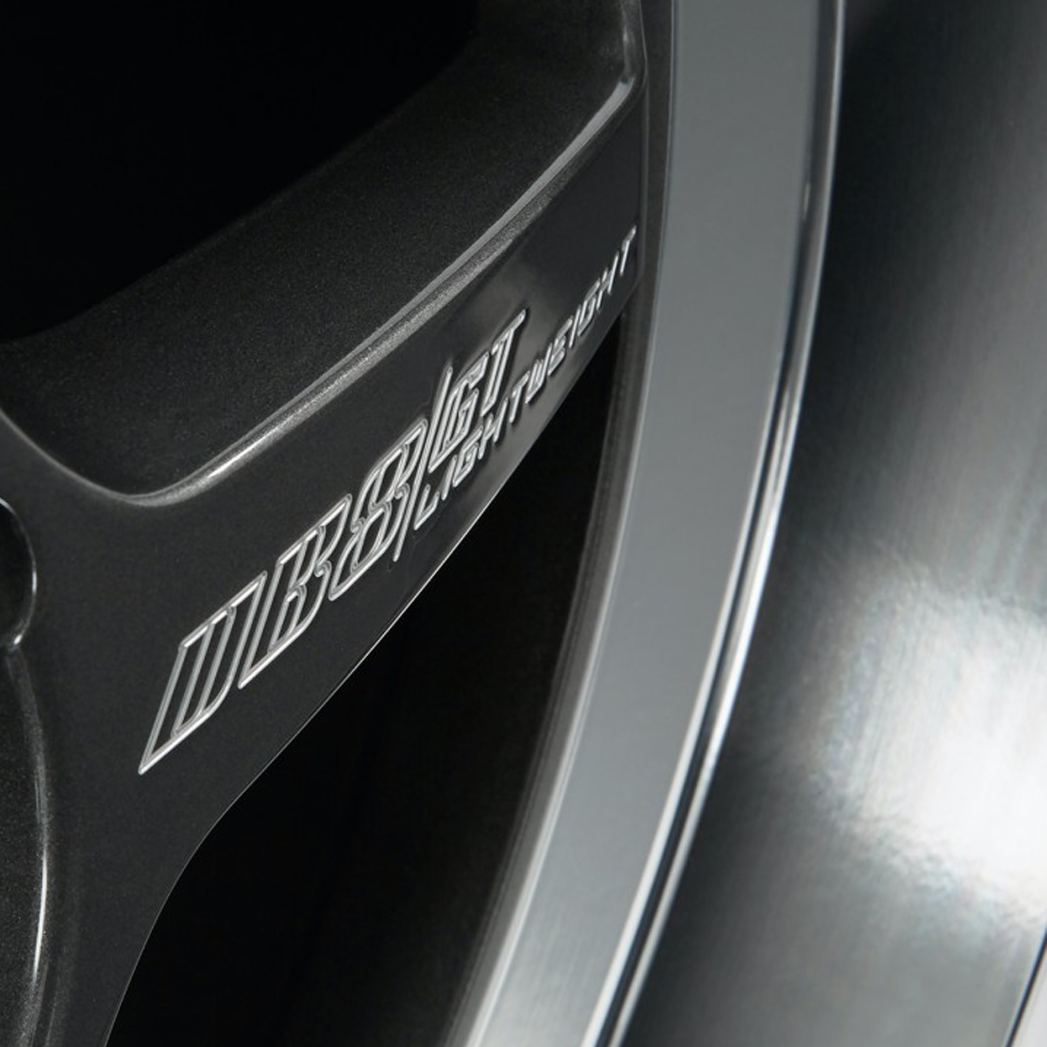 Jante Borbet DB8GT 9,5x18 ET30 5x120 18 Pouces graphite rim polished